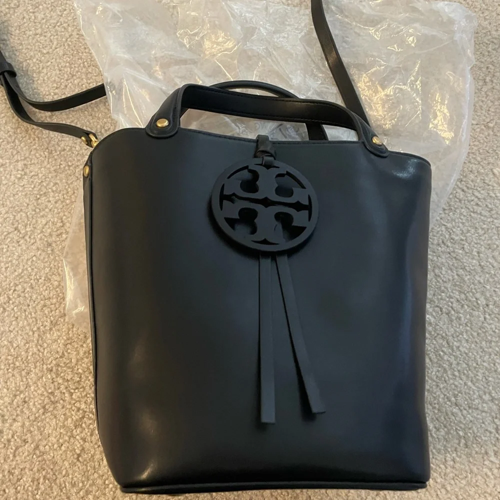 Tory Burch 5in dust